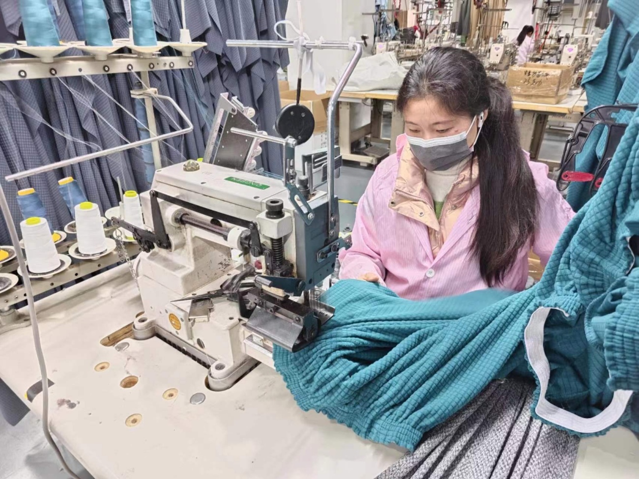 Garment Overlock Sewing and Edge Finishing